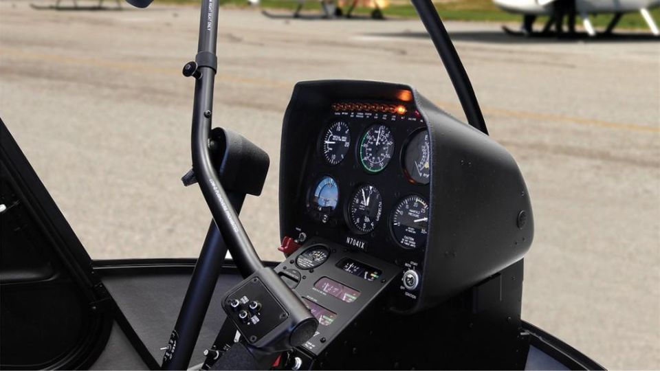Robinson R22 4